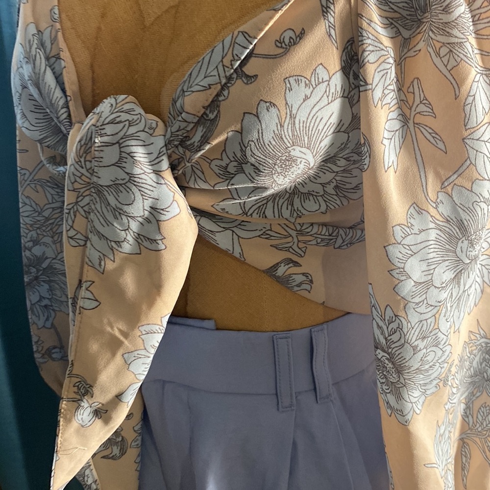 Blush top size large - Picture 6 of 9
